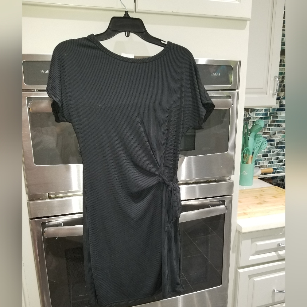 NWT Olivia Rae little black dress. Size small